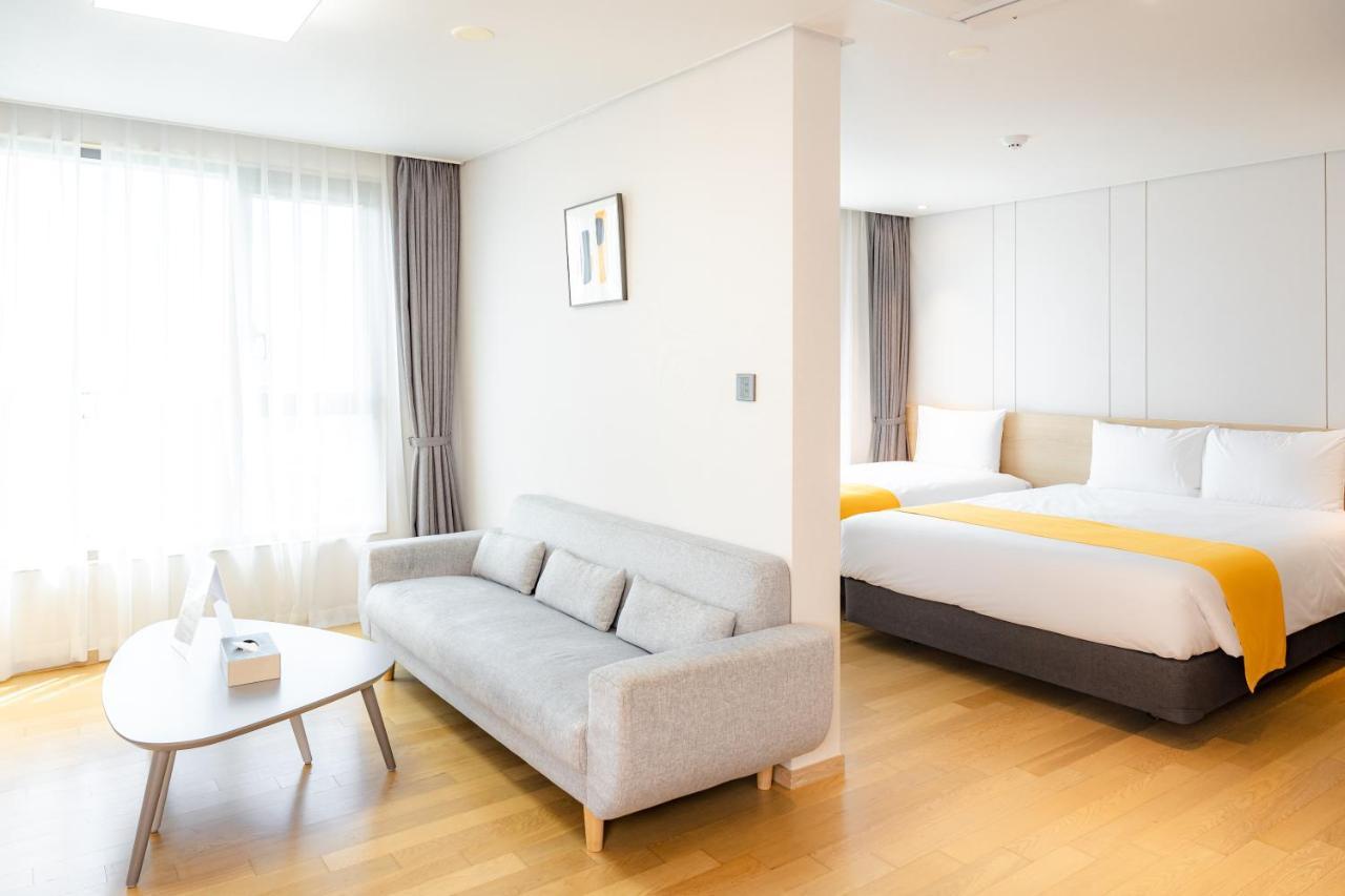 Seogwipo Hills Hotel Buitenkant foto