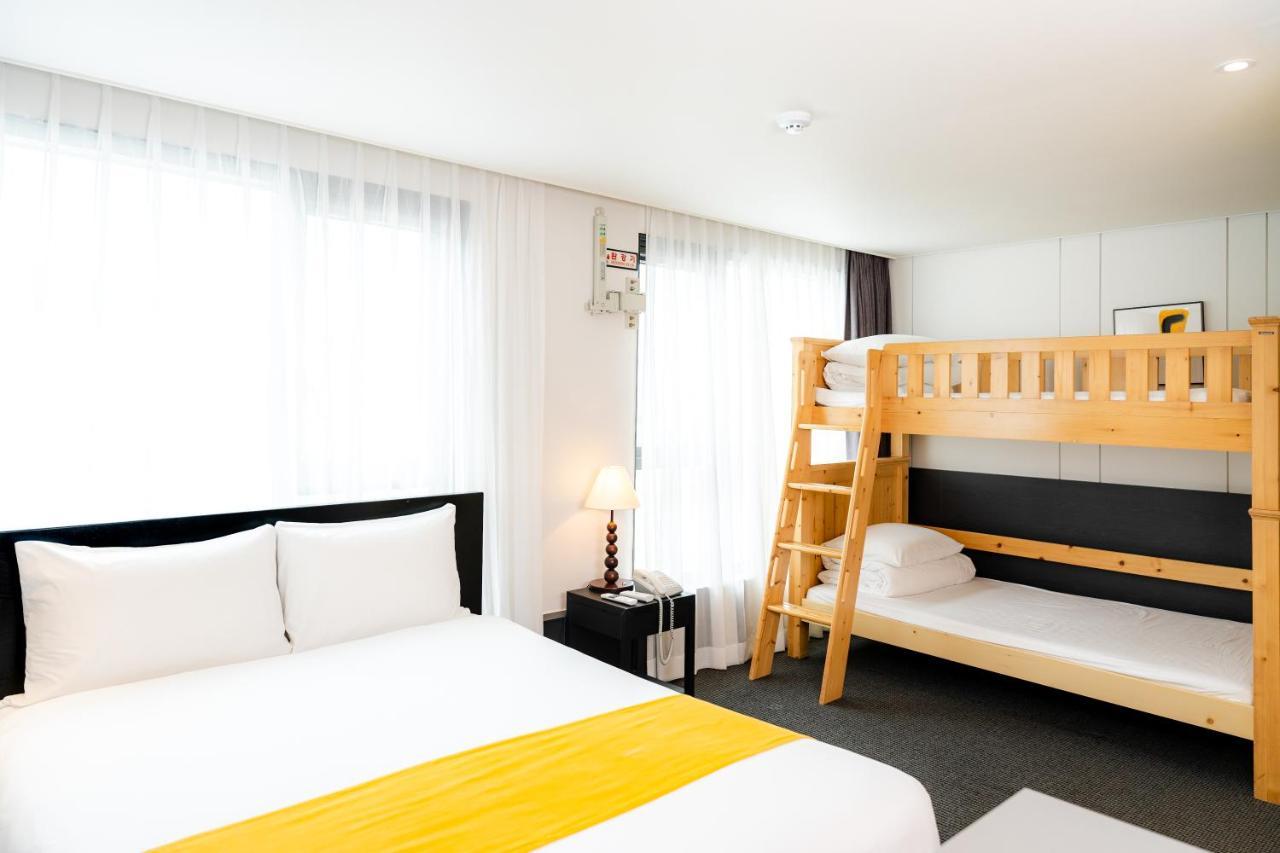 Seogwipo Hills Hotel Buitenkant foto